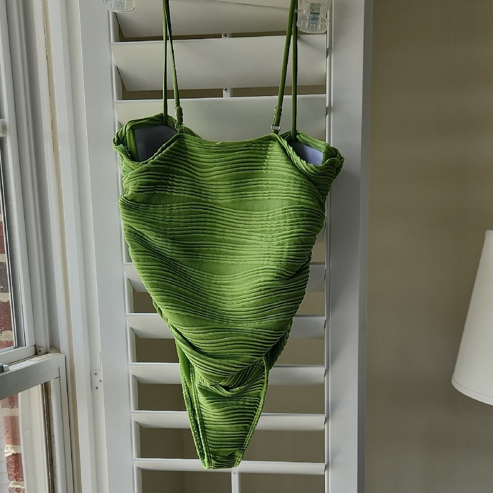 Matte Collection Green Ruched Swimsuit - Picture 6 of 7